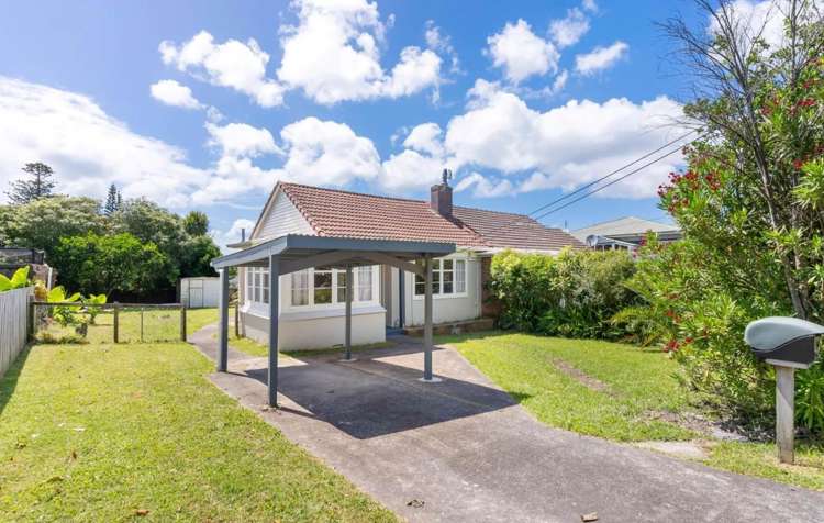 1 Handley Avenue Narrow Neck_2