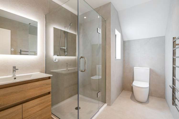 B/20 Seine Road Forrest Hill_6
