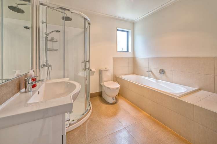 51 Saralee Drive Manurewa_9