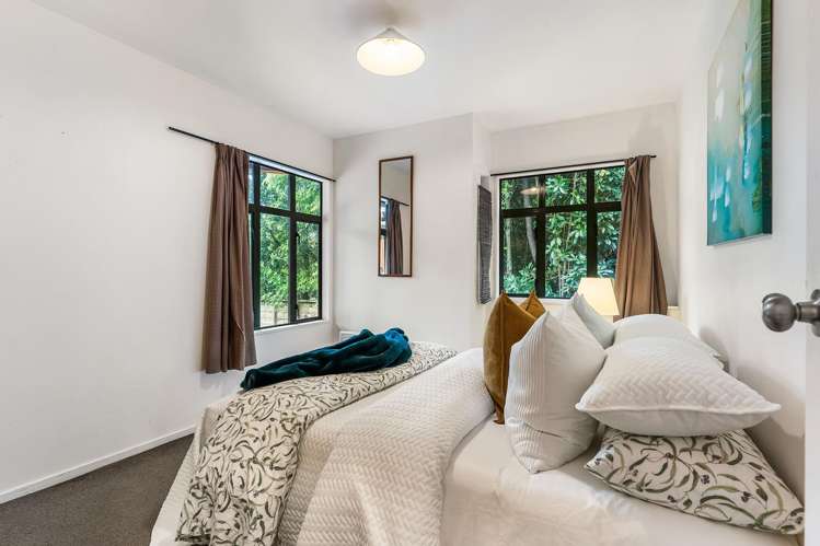 24A & 24B Picton Street Freemans Bay_11