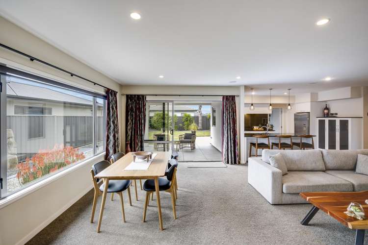 72 Orotu Drive Poraiti_3