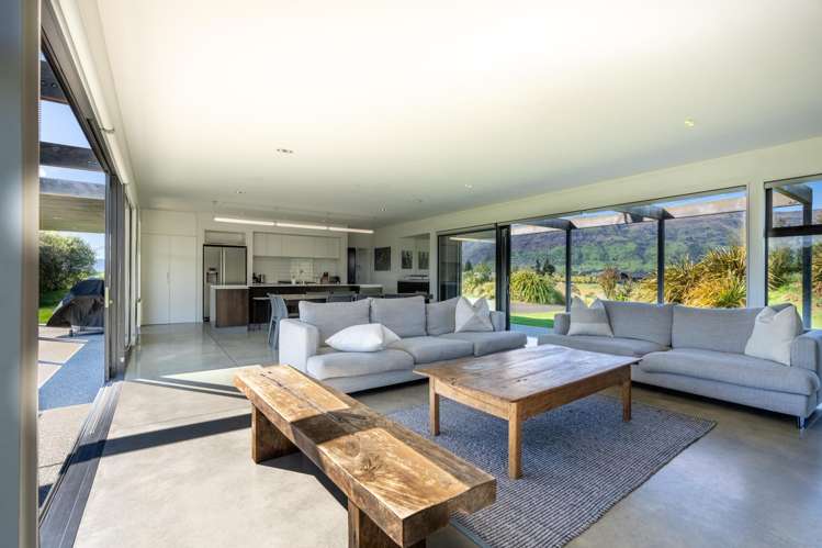 13 Orchard Road Wanaka_9