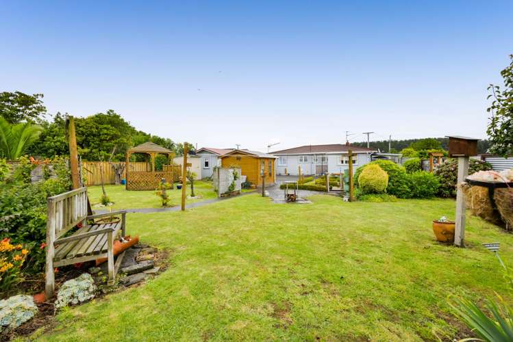 240 Egmont Street Patea_31