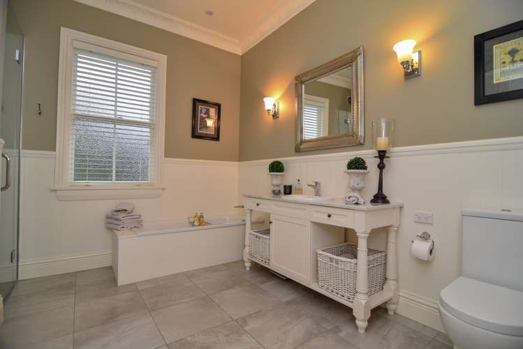 10 Dixon Street Carterton_12