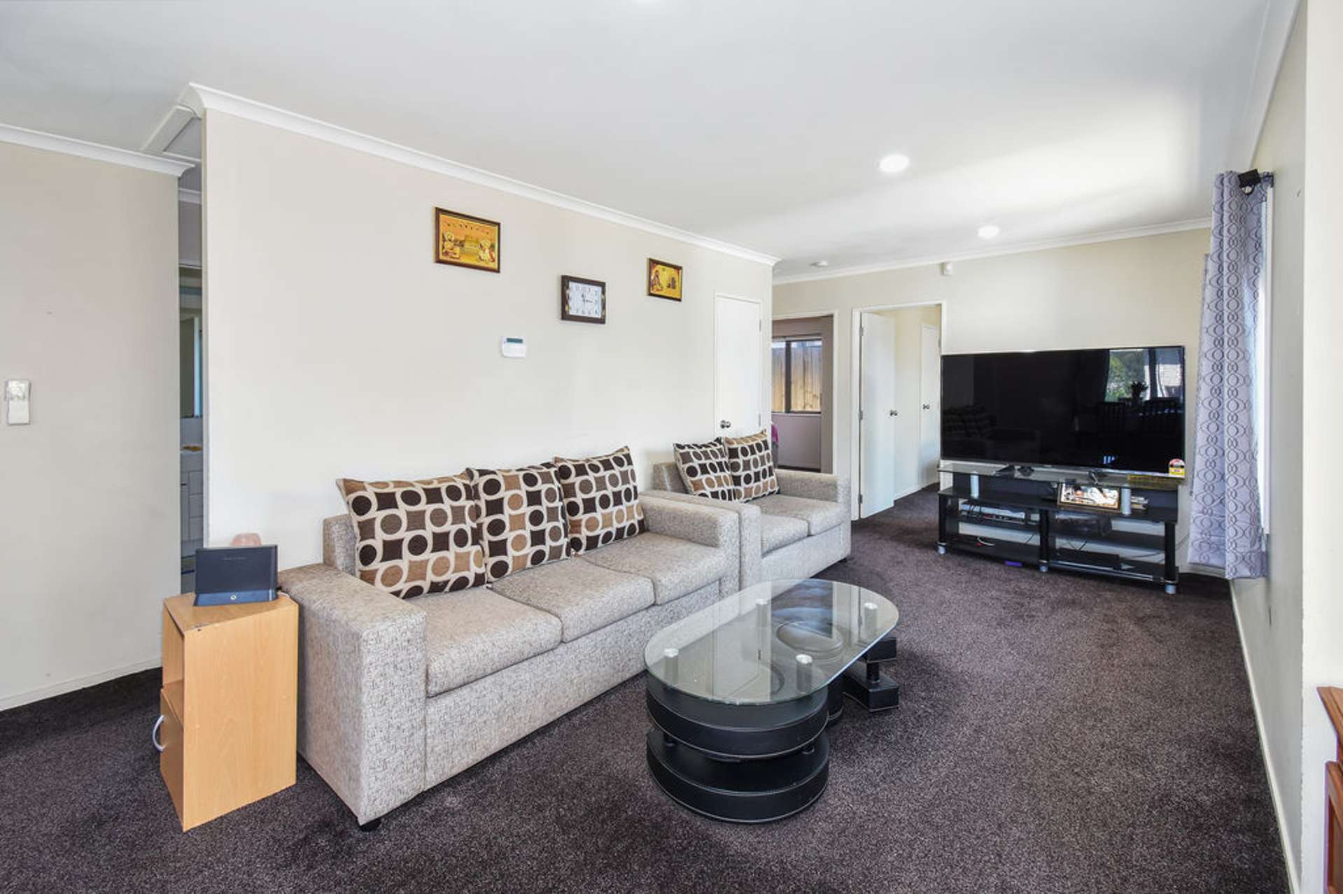 8b White Road Manurewa_0