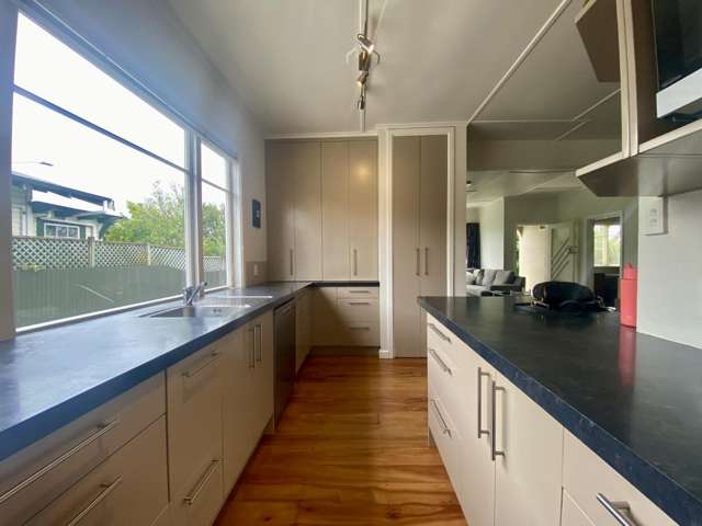 203 Sylvan Road 10493_4