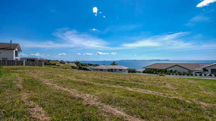 23 Eagles Way Cable Bay_1