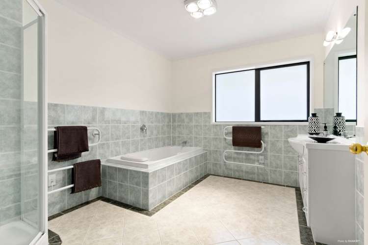 4 Greenwoods Close Titirangi_16