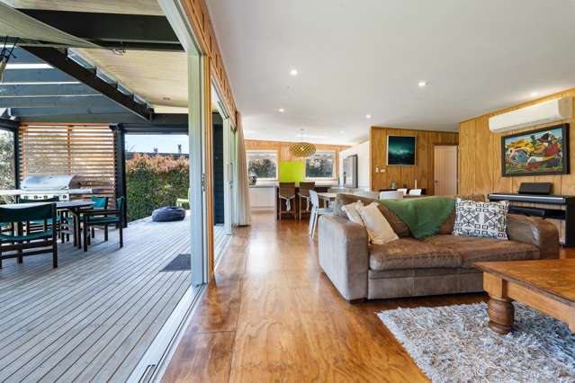 8 Coral Place Matapouri_1