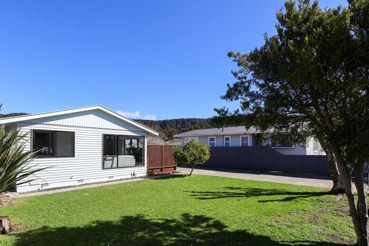 7 Karamea Grove Wainuiomata_17
