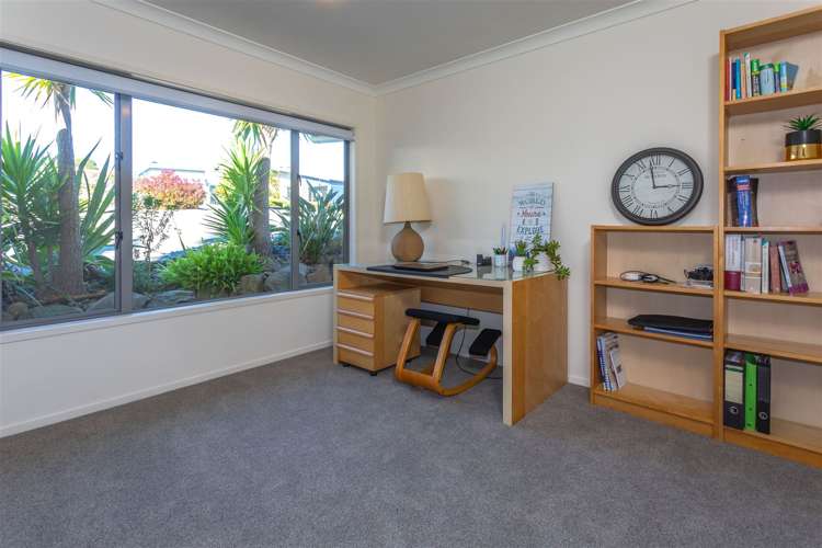 114 Alexander Close Thames_11