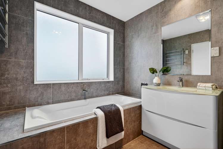41 Ascension Crescent Orewa_16