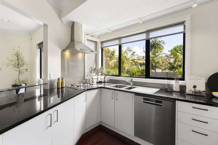 151a Paritai Drive Orakei_5