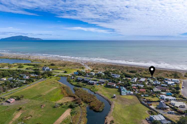 31 Kapiti Lane Otaki Beach_6