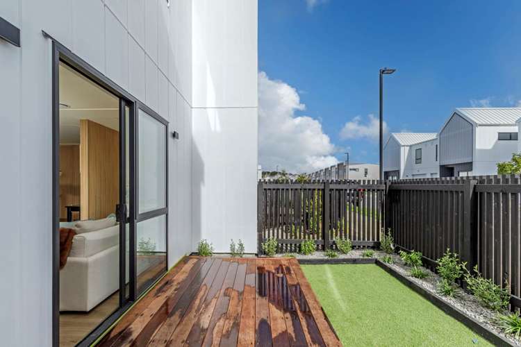 6 Green Bamboo Road Hobsonville_16