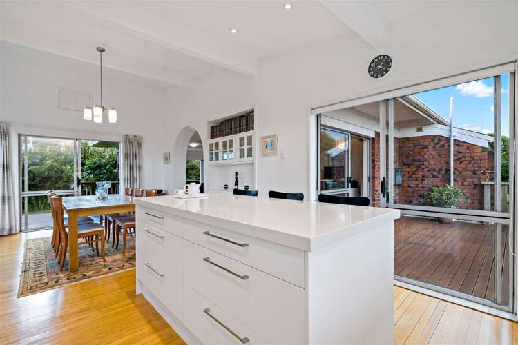 17 Edgerton Road Te Atatu Peninsula_7