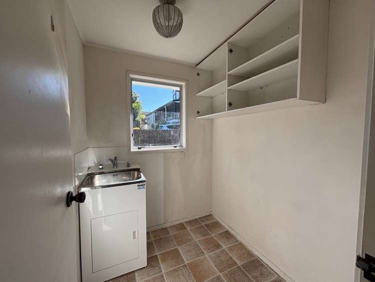 104 Aviemore Drive Highland Park_10