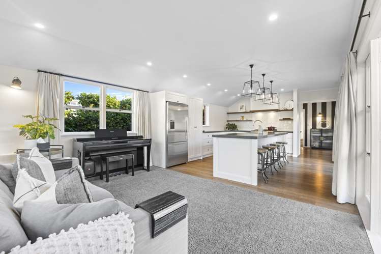 12 Tainui Terrace Mangere Bridge_6