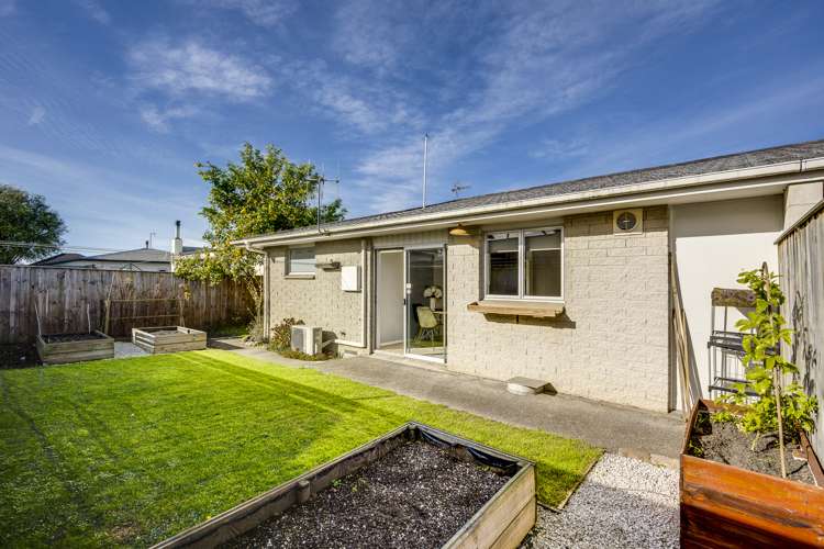 209 Park Road South Akina_13