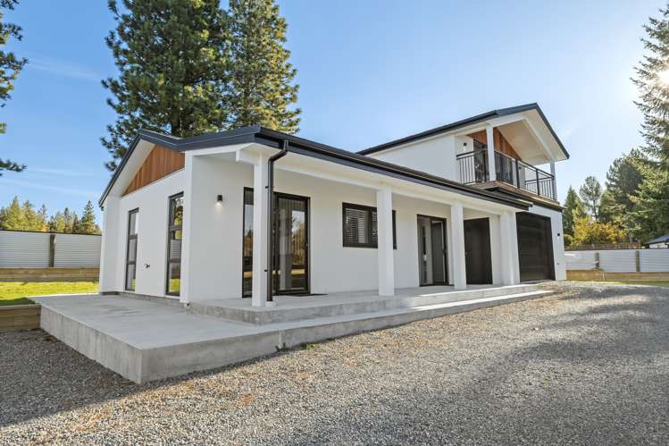 16a North West Arch Twizel_26