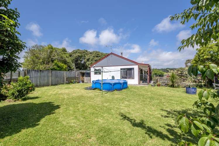 3 Old Coach Road Otaki Beach_11