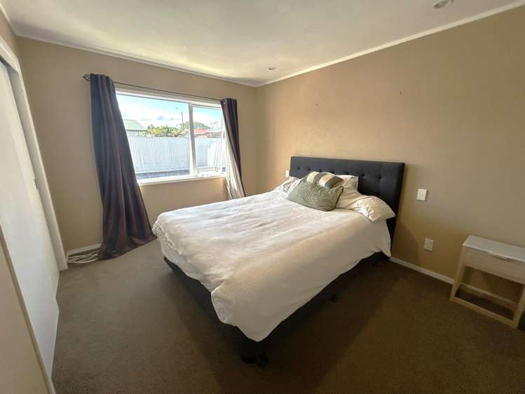 9a Wycliffe Street Onekawa_9