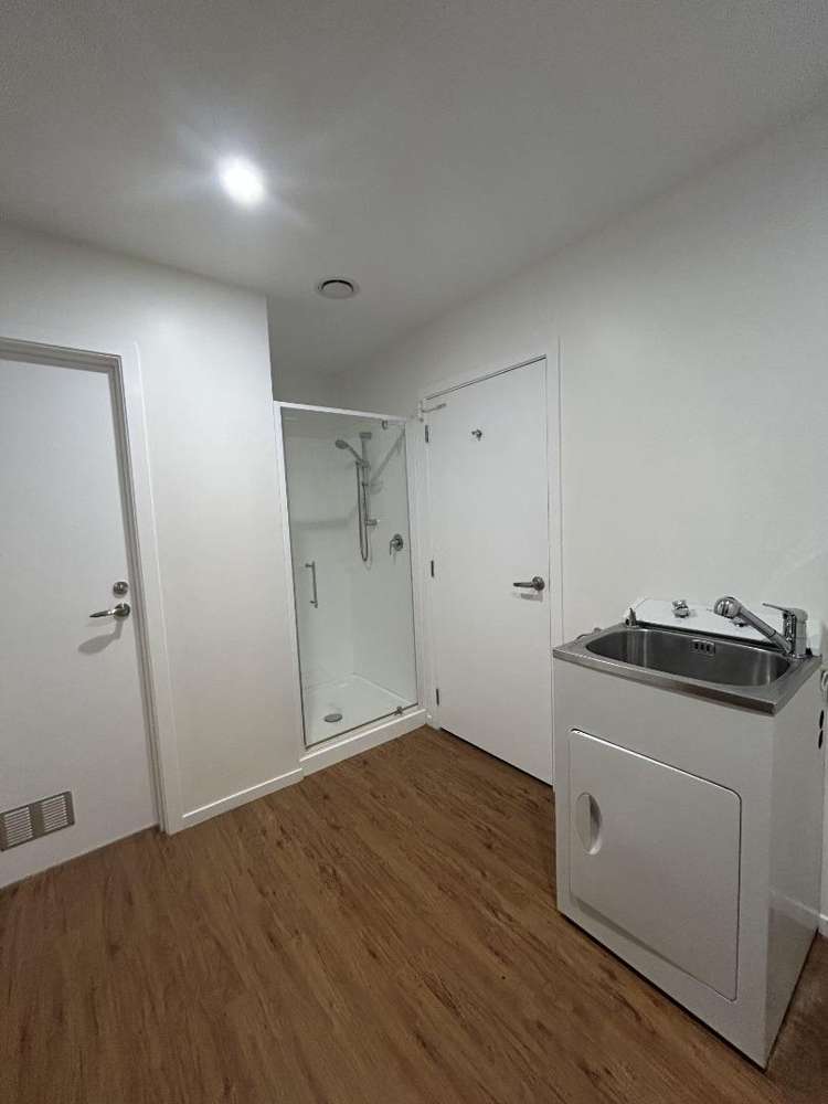 661 Cornwall Road 10114_24