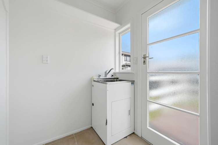 12 Malcolm Place Mangere East_9