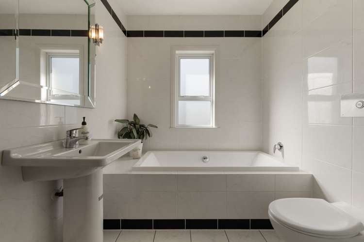 17 Masters Avenue Hillcrest_25
