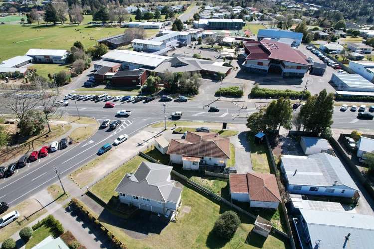 137 Spa Road Town Centre_6