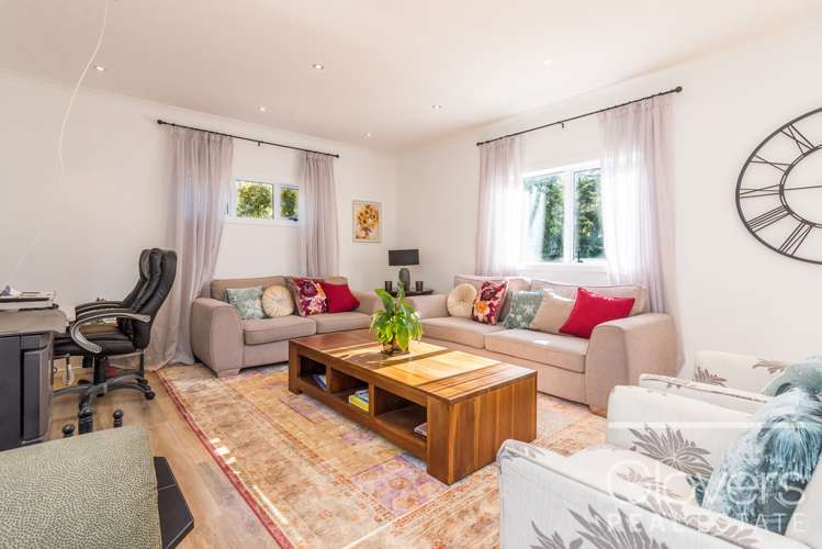 8 Duffy Road Waitakere_5