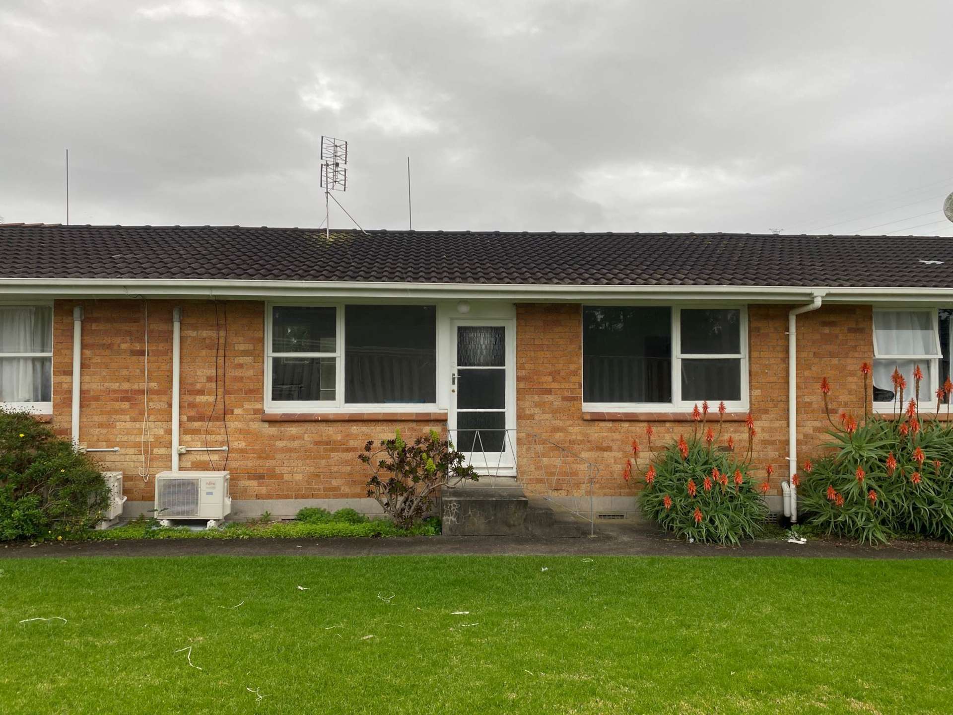 2/13 Alcock Street Mt Wellington_0