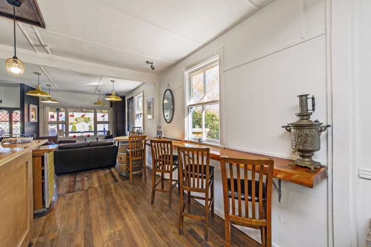 5672 West Coast Road Springfield_12