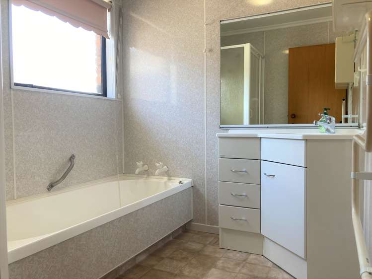 1/13 Domett Street Waitara_7