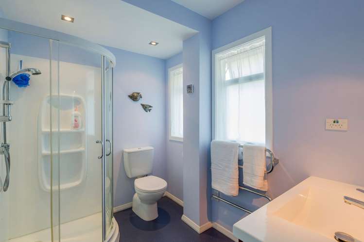 127 Renown Road Raumati South_7