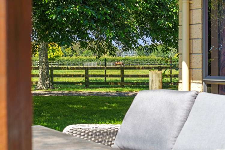 3714 Cambridge Road Leamington_16