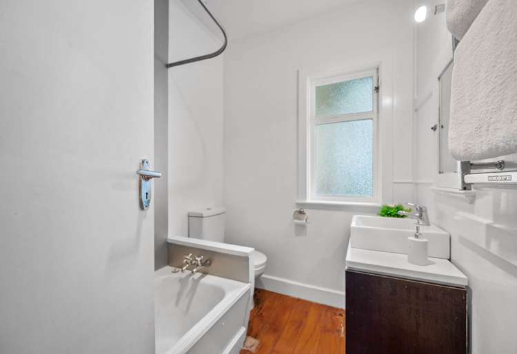 79 Ngataringa Road Devonport_7