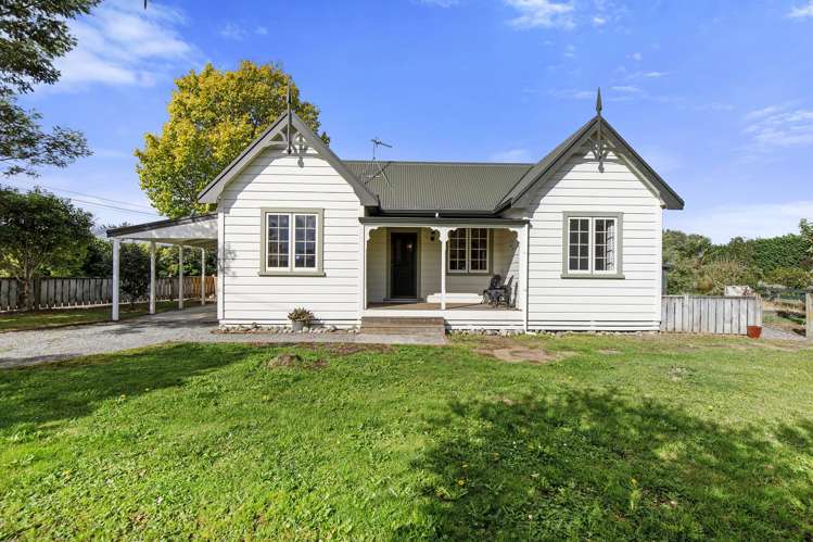 463A High Street South Carterton_17