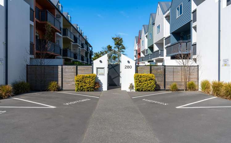 4/280 Bealey Avenue_1