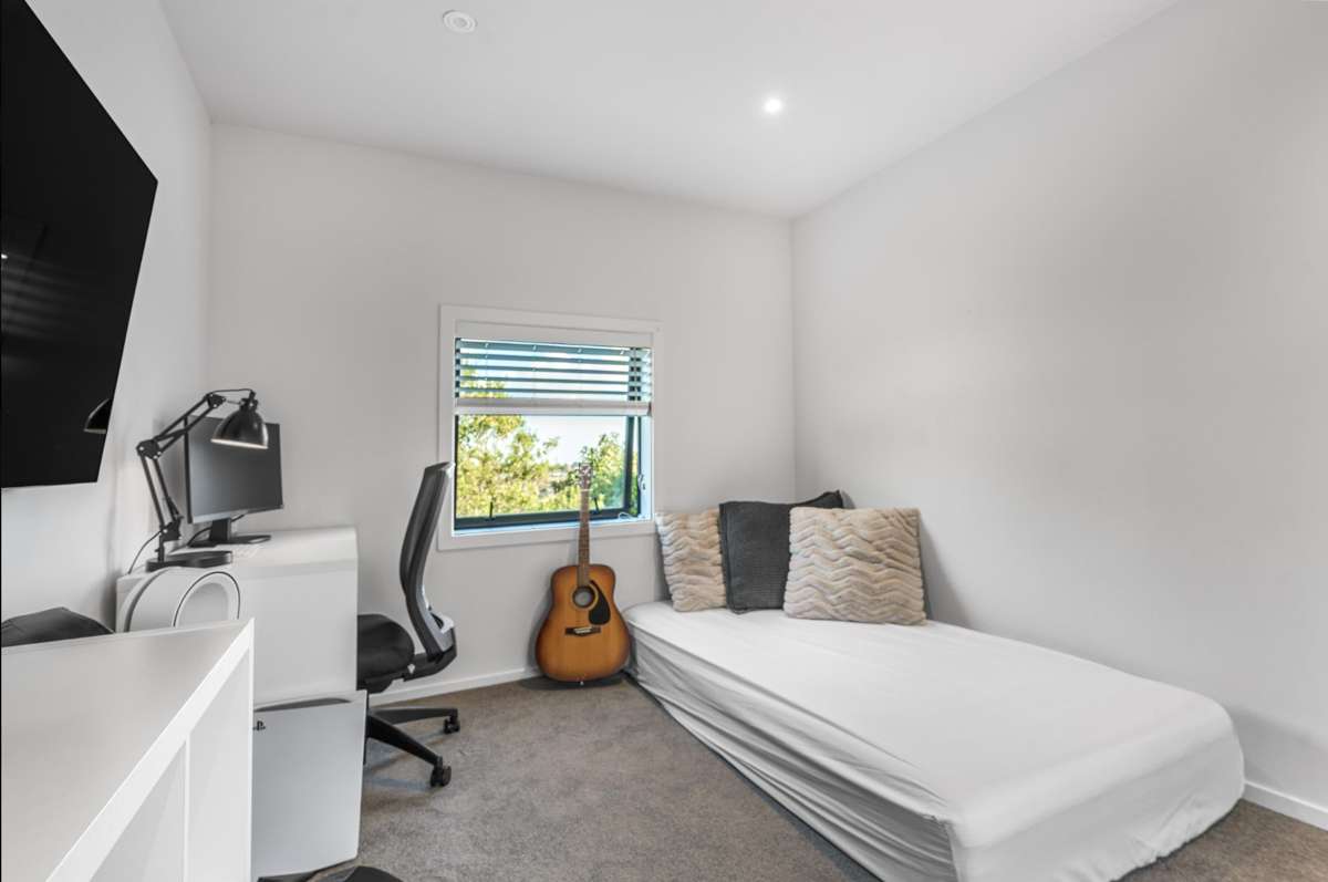 F/34B Monteith Crescent_4