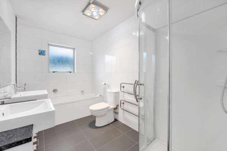 4 Shandon Street Flat Bush_18