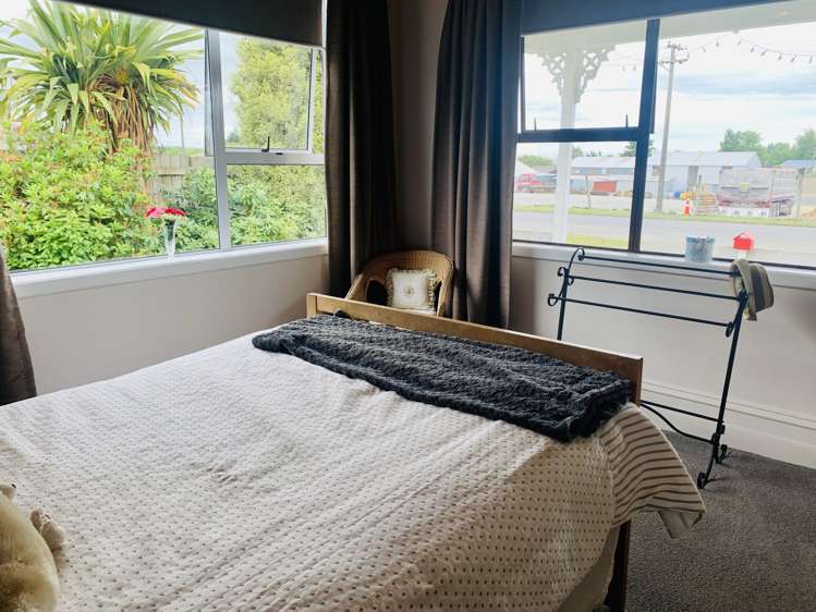 14 Wamphray Street Nightcaps_12