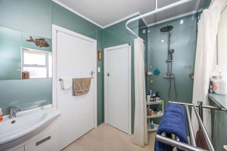 6 Button Lane Taupiri_18