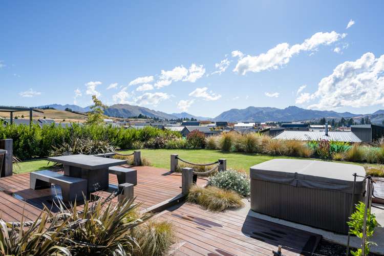 38 Mount Nicholas Avenue Wanaka_12