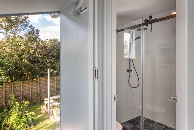 64 Wharf Road Ostend_22