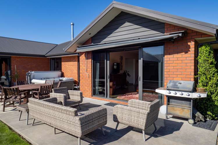 7 Magnolia Drive Netherby_19