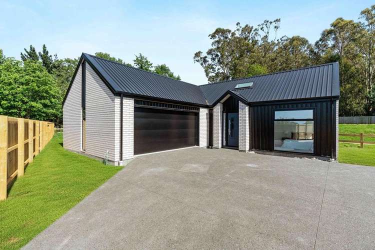 8 Molly Place Southbridge_22