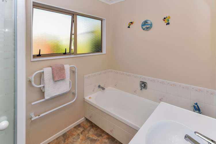 27 Tington Avenue Wattle Downs_13