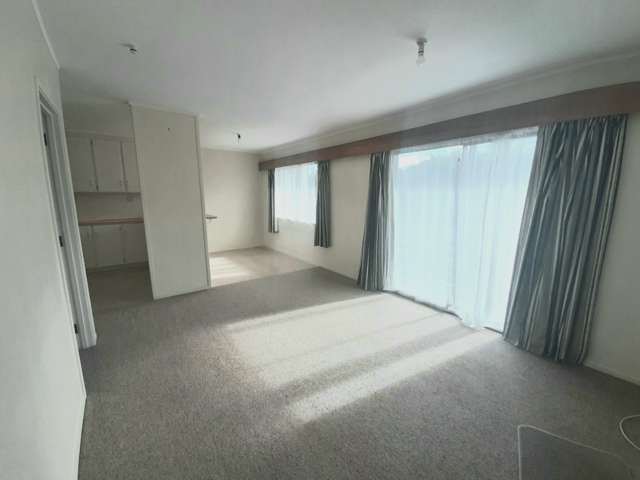 8/30 Fairview Road Mount Eden_1