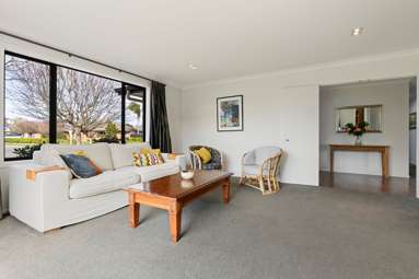 9 Cooper Crescent_4